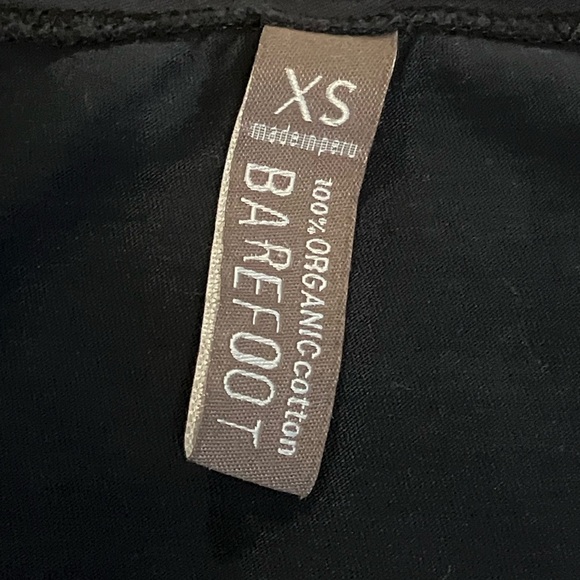 Black stretchy scoop neck shirt - Picture 6 of 7